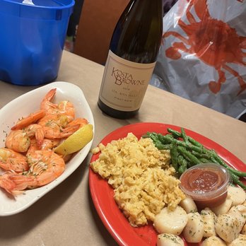 Blue Claw Restaurant & Crab Eatery - Broiled scallops platter with green beans & Mac & cheese - Seafood Near Me - Burlington, New Jersey Blue Claw Restaurant & Crab Eatery - Broiled scallops platter with green beans & Mac & cheese - Seafood Near Me - Burlington, New Jersey