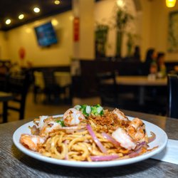 Little Vietnamese Bistro - Shrimp garlic noodles side view $18