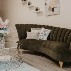 Inspire Lash Bar - Waiting area