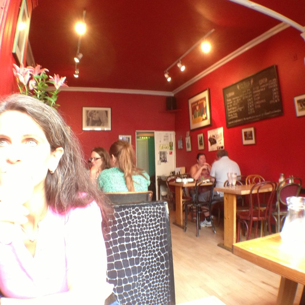 Bell's Diner - American Near Me - Edinburgh, EDH