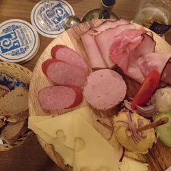 Zum Riederstein - Brotzeitplatte mit tollem Brot 9,50 EUR