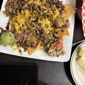 Victorias Mexican Grill - Nachos con asada. - Mexican Near Me - Rancho Cucamonga, California Victorias Mexican Grill - Nachos con asada. - Mexican Near Me - Rancho Cucamonga, California
