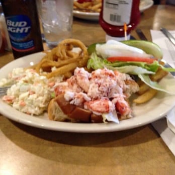 Herbie's - Lobster roll! - American Near Me - Worcester, Massachusetts