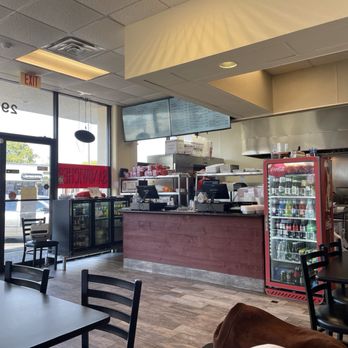 Edmond's Burgers & More - American Near Me - Plano, Texas