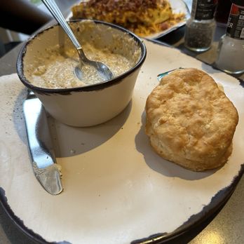 Latitude 30 - Biscuit and Grits - American Near Me - Orange Beach, Alabama