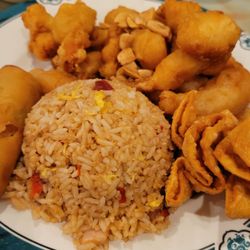 Canton Wok - Lunch special with Fried almond chicken
