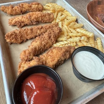 Fly Bye - 5 piece chicken tenders with ketchup and ranch dressing. - Pizza Near Me - Phoenix, Arizona