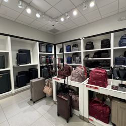 Tumi