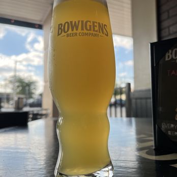 Bowigens Beer Company - a glass of beer - Breweries Near Me - Casselberry, Florida Bowigens Beer Company - a glass of beer - Breweries Near Me - Casselberry, Florida
