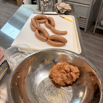 Butchers & Packers Supplies - Instructors sausage links - Edmonton, Alberta Butchers & Packers Supplies - Instructors sausage links - Edmonton, Alberta