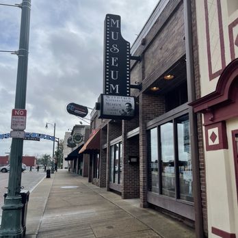 Beale Street - Local Flavor Near Me - Memphis, Tennessee