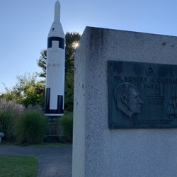Dr Robert H Goddard Park