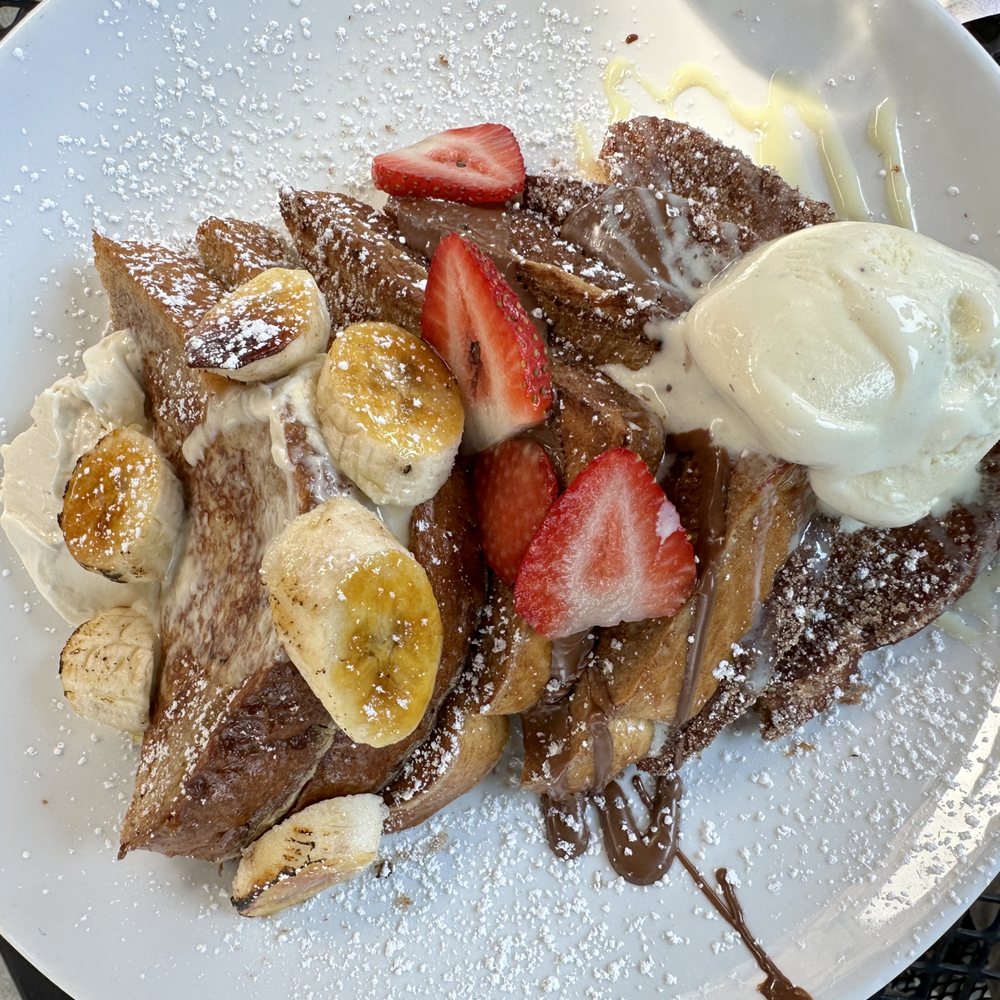 Un Amor - French Toast Flight - Breakfast & Brunch Near Me - Chicago, Illinois Un Amor - French Toast Flight - Breakfast & Brunch Near Me - Chicago, Illinois