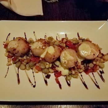 DiWine - Scallops entree - Wine Bars Near Me - Astoria, New York