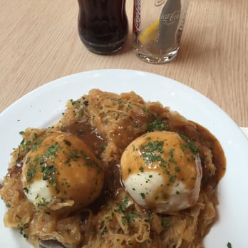 Cafe Bar Harry Holzer - Fleischknödel m. Sauerkraut - Cafes Near Me - Vienna, 9
