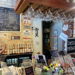 The Region Cat Cafe - Coffee bar