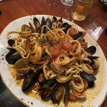 Cafe Gabbiano - Linguine Pescatora - DELICIOUS and so much food!!!! - Italian Near Me - Sarasota, Florida Cafe Gabbiano - Linguine Pescatora - DELICIOUS and so much food!!!! - Italian Near Me - Sarasota, Florida