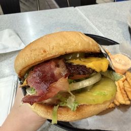 Bacon jalapeño cheeseburger Bacon jalapeño cheeseburger