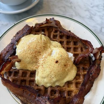 Harry's Coffee Shop - Waffle with eggs Benedict - Breakfast & Brunch Near Me - Del Mar, California