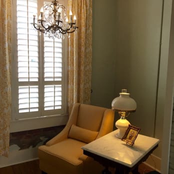 Screen Door Inn - Sitting area in our room.. - Bed & Breakfast Near Me - Clifton, Texas Screen Door Inn - Sitting area in our room.. - Bed & Breakfast Near Me - Clifton, Texas