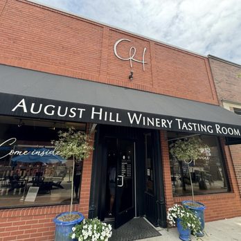 August Hill Winery Tasting Room - Wine Tasting Room Near Me - Utica, Illinois August Hill Winery Tasting Room - Wine Tasting Room Near Me - Utica, Illinois