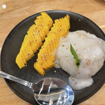 Ari's Thai Eatery - Sticky mango rice - Thai Near Me - Azusa, California