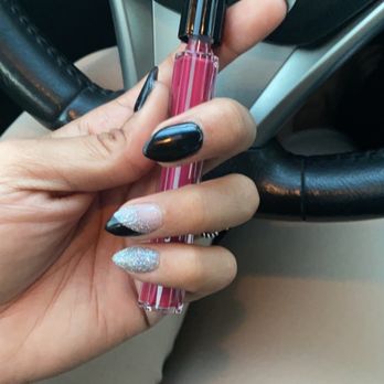 Nail Bar - Nail Salons Near Me - Indianapolis, Indiana