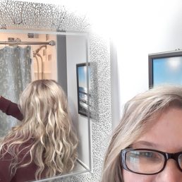 Selfie of the back of my head. Great highlights. Exactly the tones I wanted. Selfie of the back of my head. Great highlights. Exactly the tones I wanted.