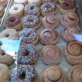Real Donuts - Donas y rollos de canela. - Bakeries Near Me - Tijuana, BCN