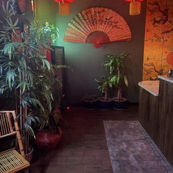 Songbird - Interior - Cocktail Bars Near Me - Fairfax, Virginia