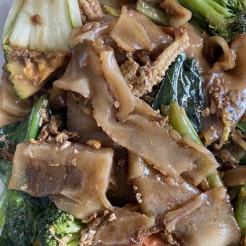 Thai72 - Pad See Ew Lunch Special - yummy - Thai Near Me - New York, New York Thai72 - Pad See Ew Lunch Special - yummy - Thai Near Me - New York, New York