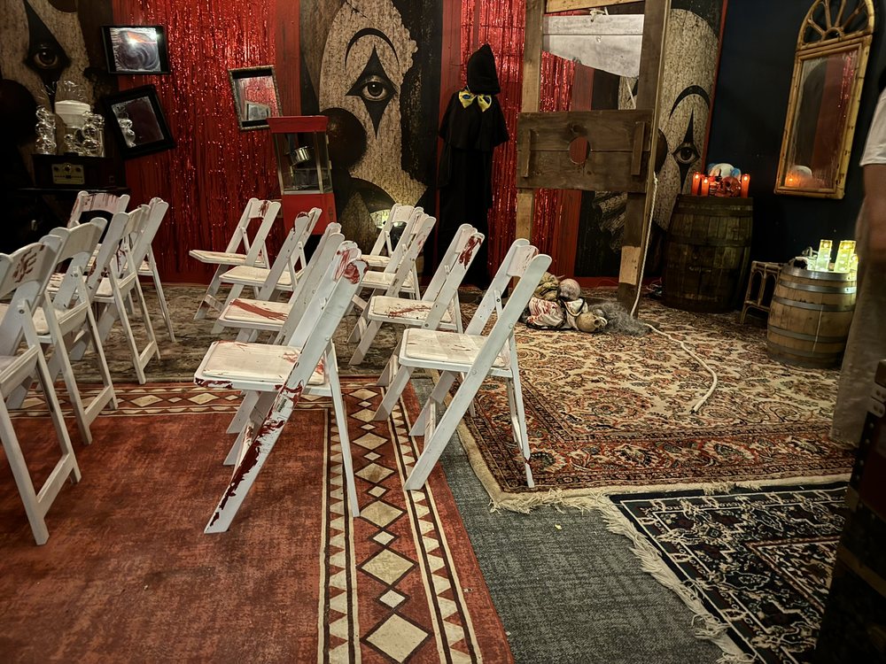 1D Studios - Photo room - Haunted Houses Near Me - Ottawa, Ontario 1D Studios - Photo room - Haunted Houses Near Me - Ottawa, Ontario