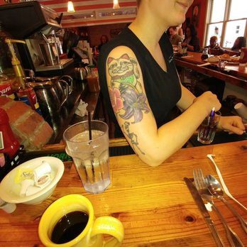 Another Broken Egg Cafe - Cafes Near Me - Atlanta, Georgia