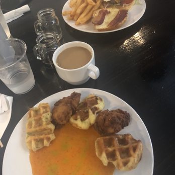 Beat Culture - Chicken and Waffles, coffee and Breakfast Burger with Fries. - Breweries Near Me - Miami, Florida