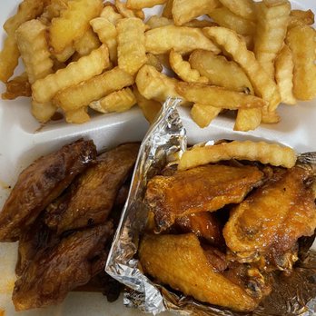 CHX N’ WING HUT - Updated February 2026 - 29 Photos & 41 Reviews - 1868 ...