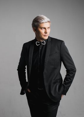 David Frost Comedy Magic Dinner Show