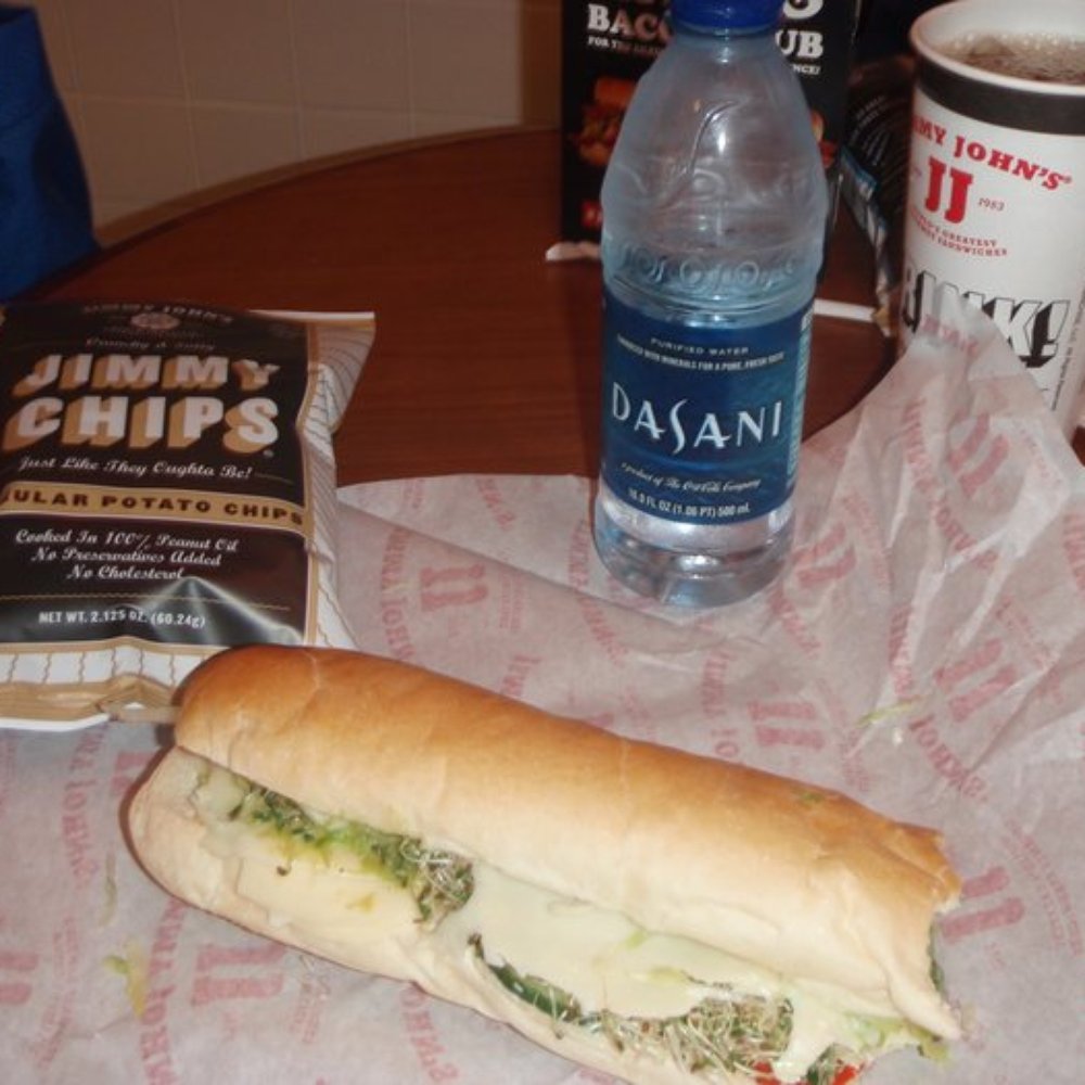 #6 with chips and a water