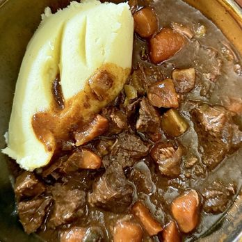 Gus O'Connor's - Guinness Stew - Pubs Near Me - Doolin, CE Gus O'Connor's - Guinness Stew - Pubs Near Me - Doolin, CE