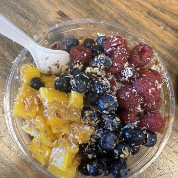 Bailey's Blendz - Acai with mango, blueberry, and raspberry - Juice Bars & Smoothies Near Me - Boynton Beach, Florida
