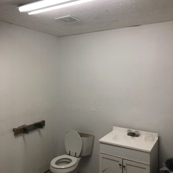 Maytag Coin Laundry - Laundromat Near Me - Jacksboro, Tennessee