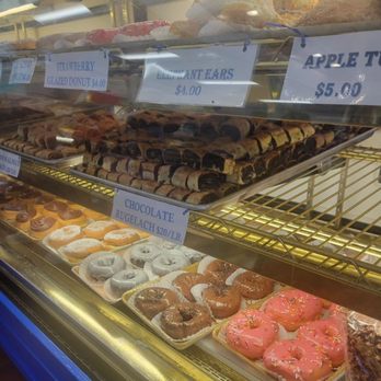 Mike's Pastry - Desserts - Bakeries Near Me - Boston, Massachusetts Mike's Pastry - Desserts - Bakeries Near Me - Boston, Massachusetts