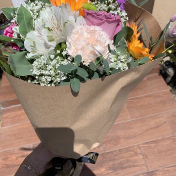 J Flowers - Fresh hand picked flowers, i was amazed and the prices were amazing! thank you so much j flowers!! - Florists Near Me - Redondo Beach, California J Flowers - Fresh hand picked flowers, i was amazed and the prices were amazing! thank you so much j flowers!! - Florists Near Me - Redondo Beach, California