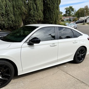 Deluxe Window Tinting - Home Window Tinting Near Me - Gold River, California Deluxe Window Tinting - Home Window Tinting Near Me - Gold River, California