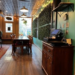 Bistro Milliard - Entrance