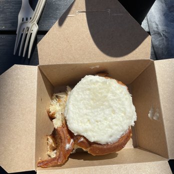 Kahnfections - Cinnamon Roll - Bakeries Near Me - San Francisco, California