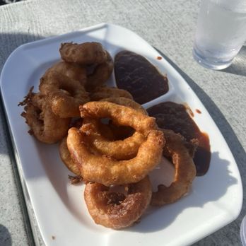 Moss Beach Distillery - Onion rings the best in the West!!!!! - Seafood Near Me - Moss Beach, California