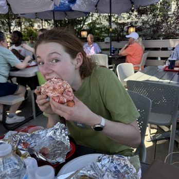 Red's Eats - Lobster roll is overflowing. They don't skimp out. - Seafood Near Me - Wiscasset, Maine