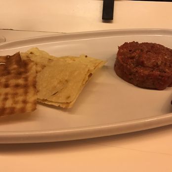 Tapeo - Steak tartare - Tapas Bars Near Me - Barcelona, B