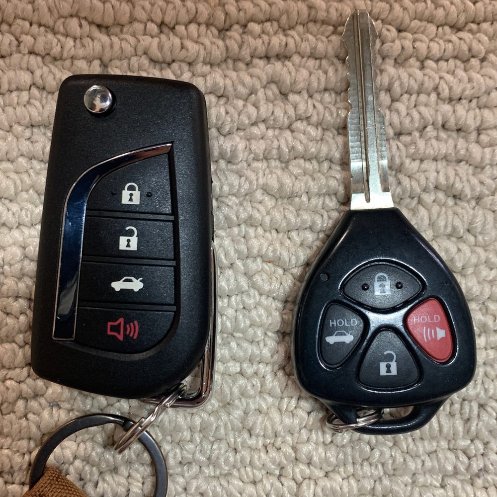 Master Automotive Key - My new flip key & the original standard key - Keys & Locksmiths Near Me