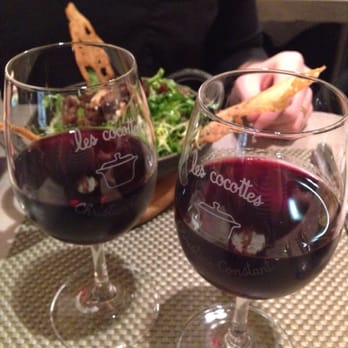 Les Cocottes - Le vin. :) - Bistros Near Me - Paris, 01
